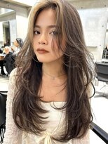 ヨロ 渋谷(YOLO)&nbsp;韓国ヘアーハッシュカットレイヤーカットハイライトカラー