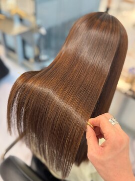 ヴィヴィー 福岡天神店(VIVIE) 縮毛矯正の後は【髪質改善トリートメント】でケア!