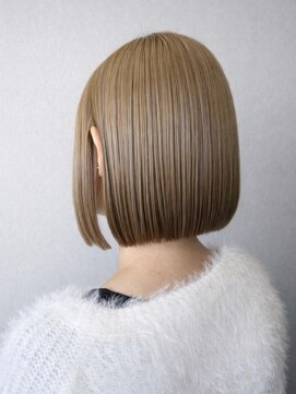 コタ 水戸(COHTA) レイヤーカットミルクティーベージュブリーチなしダブルカラー