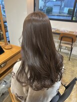 アドア(adore)&nbsp;透明感！グレージュカラー
