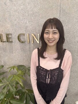 ルサンク(LE CINQ) ピンクベージュカラー