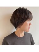 ショートボブとグレージュカラー