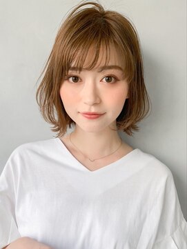 アグノス 青山(Agnos) 大人かわいい小顔ボブ美髪カーキグレージュ前髪フェザーバング