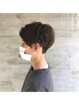 クオリス 上板橋店(QUALIS) 韓流ツーブロ刈り上げマッシュ【重ためスタイルセンターパート】