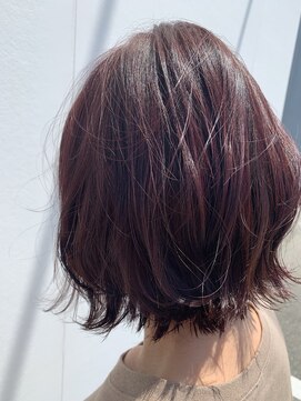 美容室 アイディー i-dee ダークピンクボブ