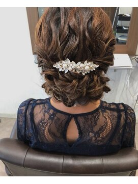 ハートライン(hair bridal Heart Line) ヘアセットアレンジ