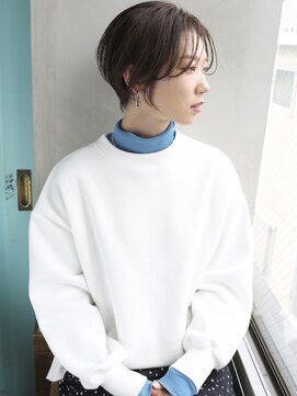 バース(BIRTH) 天神【BIRTH】シースルー前髪×大人かわいいカールショート　2