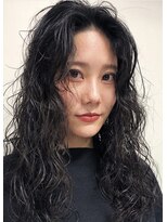 ナループロアツム(Nalu pu loa Tsum)&nbsp;黒髪ウェーブパーマ