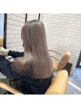 リリ(Riri) ハイトーンのミルクティー