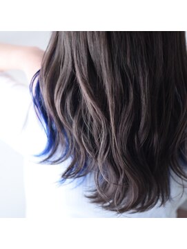 ニコリヘアワークス(nicori hair works) ロング×インナーカラー×ブルー2