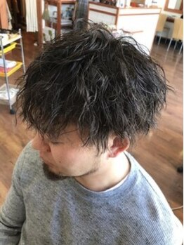 カントリー(Country)の写真/【当日予約可能◎】アットホームな雰囲気で美容室が苦手な方でも緊張せずに気軽に通えるサロンです♪