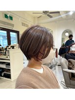 ヘアーメイクブランニュー セントラル 西大寺店(hair make Brand new central)&nbsp;前髪長め白髪ぼかしハイライトくびれショートボブ奈良西大寺