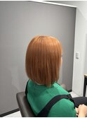 オレンジカラー×ショートボブ
