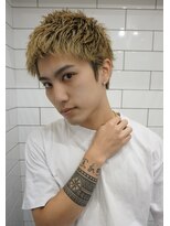 フリーク バーバーショップ 都島店(FREAK BARBER SHOP) ダウンバングスパイキーショート