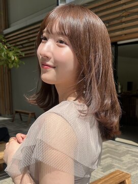 ノイカーム(noi Calm) 顔周りレイヤーカットくびれヘアミルクティーベージュカラー