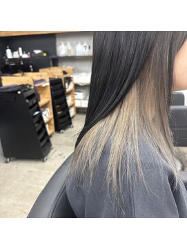 モノ(mono) イヤリングカラー