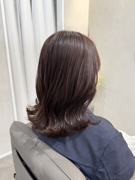 サロンドクオリア(Salon de Qualia) くびれミディアム/艶髪/ウォームブラウン/ニュアンスカラー/S