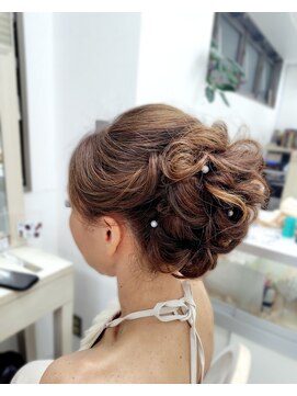 リサ 恵比寿(risa.) ボリュームを出したアップ