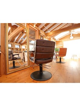 【まるでカフェに来たような落ち着く雰囲気のヘアサロン】一人ひとりのお悩みに親身に寄り添いご提案！