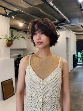 ヒュージ 三軒茶屋(huge) ショートボブ/ニュアンスパーマ/顔周りカット/20代30代