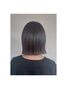 ローバー53(Rover53) アッシュ 切りっぱなしボブ