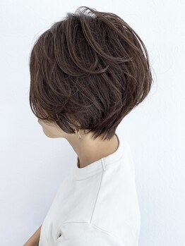 リノヘアー(lino hair)の写真/気になる白髪お任せください◎ただ隠すだけじゃなく、大人可愛くオシャレに活かす！髪のお悩みご相談下さい