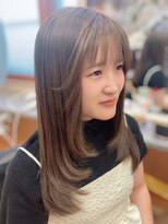 マル 日立(maru.)&nbsp;レイヤーカット&透明感ミントベージュ｜顔周り＆サイドバング