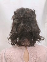 ネオリーブ シュシュ 神保町店(Neolive susu)&nbsp;フェミニンハーフアップ