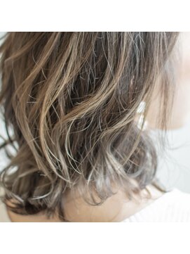 ヘアーラウンジ ハピル(Hair lounge Hapir) 【垢抜けハイライト】ミントベージュ/ダークグレージュ/20代30代