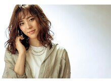 【カラーは2か月に1回、パーマも年に3回の例】《ウエーブヘア→ミディアム～ロング》