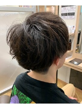 ネクサスアンドコー 錦糸町店(NEXUS&Co.) ショートマッシュ+ツーブロックショート[錦糸町][理容室]