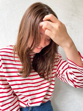 アルテ(ARTE) 【ARTE表参道/青山】小顔レイヤー×シアベージュ×艶カラー