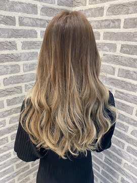 アース 流山おおたかの森店(HAIR&MAKE EARTH) 外国人風バレイヤージュ