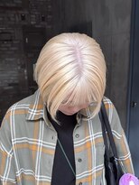 ヲタク(wotaku.)&nbsp;ホワイトブロンドハイトーントリプルカラーケアブリーチショート