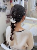 結婚式 二次会 お呼ばれ 編みおろし+花飾り+パールピン