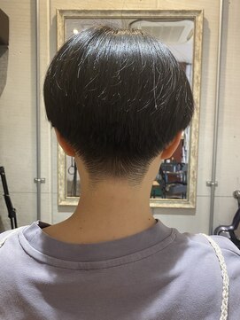 ランプ(Lamp) 刈り上げショート