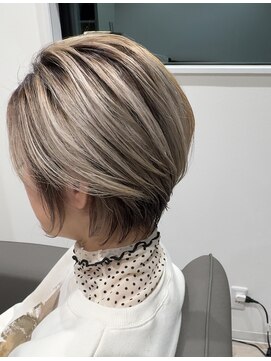 エル(eLu) シャドールーツ