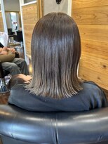 リーク(LEEK)&nbsp;“切りっぱなしボブ”