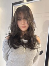 ヴィア(Via)&nbsp;レイヤーカット/ミディアム/アッシュ/ブラウン/髪質改善