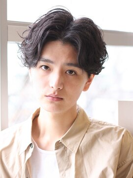 マイロ(mailo) ツーブロック&ネープレスの中分け無造作アンニュイマットボブ