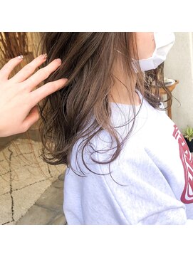 ソア(soa) イヤリングカラー “ベージュ”