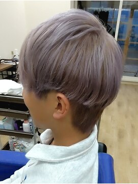 ブルブンガ(Berbunga) パープルアッシュハイトーンショートマッシュホワイトベージュ