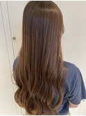 明るめベージュ