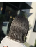 切りっぱなしボブ アッシュグレー