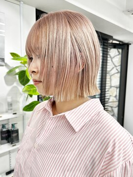 キラ 静岡(KILLA) ブリーチダブルカラー/ホワイトベージュ/くびれボブ/静岡/ピンク