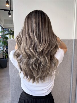 メリー オオサカ(Merly Osaka) バレイヤージュ