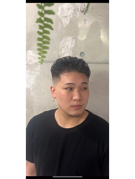 チルチェア 池袋(CHILL CHAIR) スキンフェード×オールバックパーマ