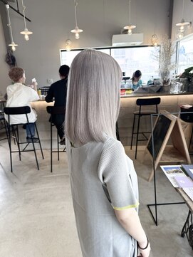 ベルポール(Bell port) ホワイトグレージュ