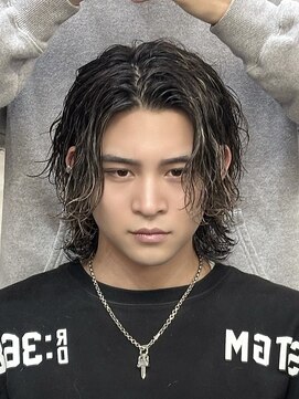 アイトーキョーリタ 渋谷(AI TOKYO Rita) ハイライトサーフカールルーズパーマアクティブショート眉毛渋谷