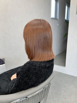 クロア(CHROA) 【ビンクページュで柔らかぱっつんミディアムスタイル】